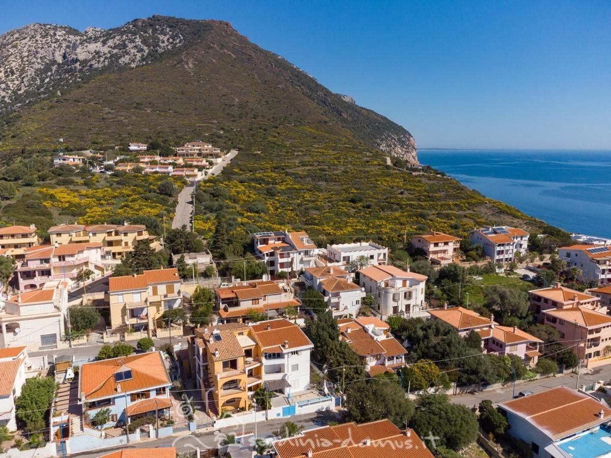 Casa Con Vista Mare Villa Cala Gonone Exterior photo