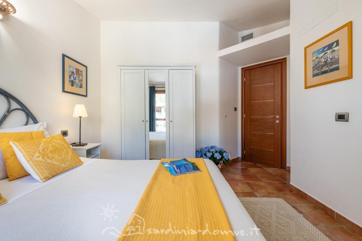 Casa Con Vista Mare Villa Cala Gonone Exterior photo